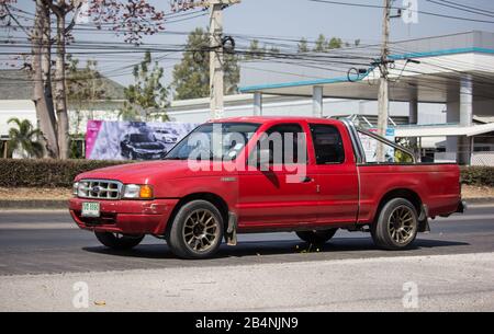 Chiangmai, Thailand - 13. Februar 2020: Privater Pickup-Wagen, Ford Ranger. Auf der Straße Nr.1001, 8 km von der Stadt Chiangmai. Stockfoto