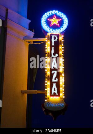 USA, Texas, El Paso, Plaza Theater, Neon Theaterschild Stockfoto