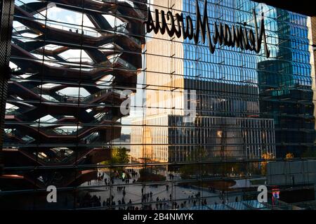 USA, New York City, Manhattan, Midtown, Hudson Yards, The Vessel, interaktives Kunstwerk von Thomas Heatherwick und Heatherwick Studio Stockfoto