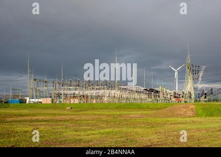 Deutschland, Sachsen-Anhalt, Wolmirstedt, Blick auf das Umspannwerk Wolmirstedt Stockfoto