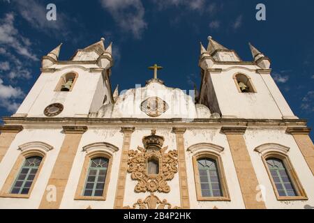 Penedo, Alagoas, Brasilien - 04. Juli 2016: Fassade der Kirche Sao Goncalo Garcia Stockfoto