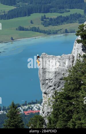 Über den Klettersteig in den bayerischen alpen Stockfoto