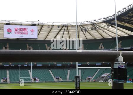 DISPENSER, STADION, ENGLAND V WALES GUINNESS SIX NATIONS 2020, 2020 Stockfoto