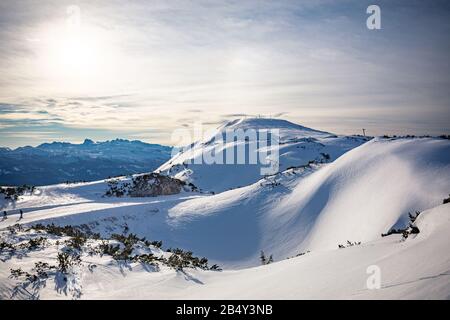 Tauplitz-Alm in der Nähe von Bad Mitterndorf in der österreichischen Steiermärkischen Provinz im Winter. Stockfoto