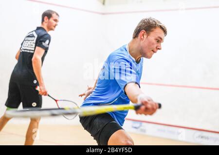 Karlsruhe, Deutschland. März 2020. Robin Ebert schlägt den Ball. Ges/Squash/Bundesliga: 1. SC Karlsruhe - Moskitos Waiblingen, 07.03.2020 weltweite Nutzung Credit: Dpa / Alamy Live News Stockfoto