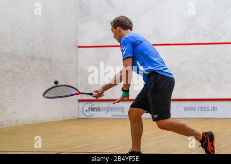 Karlsruhe, Deutschland. März 2020. Andreas Dietzsch trifft den Ball. Ges/Squash/Bundesliga: 1. SC Karlsruhe - Moskitos Waiblingen, 07.03.2020 weltweite Nutzung Credit: Dpa / Alamy Live News Stockfoto