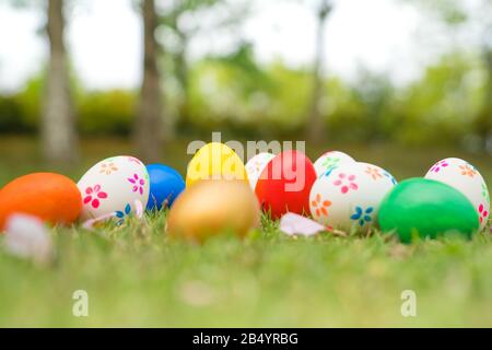 Osterei, fröhlicher Ostersonntag jagen Weihnachtsdekorationen Stockfoto