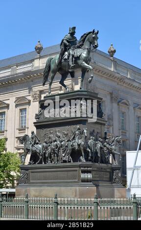 Reiterdenkmal Friedrich der Grosse, Unter Den Linden, Mitte, Berlin, Deutschland Stockfoto