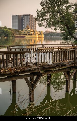 Karaweik Restaurant, Yangon, Myanmar, Asien. Stockfoto