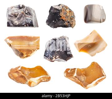 Satz verschiedener Flintensteine isoliert auf weißem Hintergrund Stockfoto