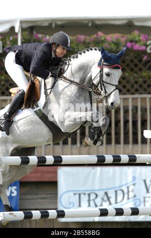 Laura Kraut (USA) Reiting Cedric, Winter Equestrian Festival, Wellington Florida, Februar 2007, WEF Challenge Cup Round VI Stockfoto