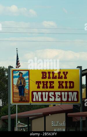 Schild Billy the Kid Museum in Fort Sumner, New Mexico. Stockfoto