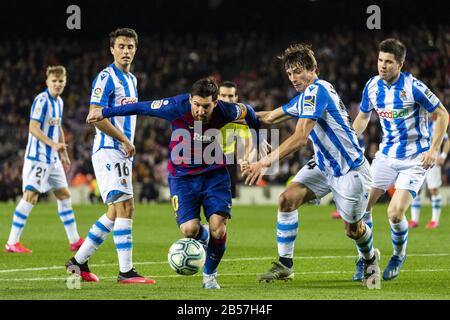 Barcelona, Spanien. März 2020. Lionel Messi (C) des FC Barcelona tritt während eines Fußballspiels der spanischen Liga zwischen dem FC Barcelona und Real Lieddad in Barcelona, Spanien, am 7. März 2020 an. Credit: Joan Gosa/Xinhua/Alamy Live News Stockfoto