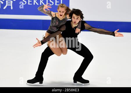 Tallinn, Estland. März 2020. Maria Kazakova (L)/Georgy Reviya aus Georgia treten während des Freitanzes bei den ISU World Junior Figure Skating Championats in Tallinn, Estland, 7. März 2020 auf. Kredit: Sergei Stepanov/Xinhua/Alamy Live News Stockfoto