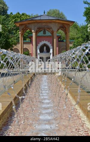 Orientalischer Garten Erholungspark Marzahn Blumberger Damm, Marzahn, Berlin, Deutschland Stockfoto