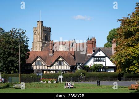 Dorfgrün in Leigh, in der Nähe von Tonbridge, Kent, England Stockfoto