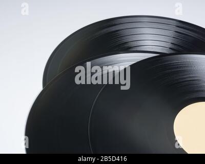 Details mit Unschärfe der Oberfläche von drei Schallplatten Stockfoto