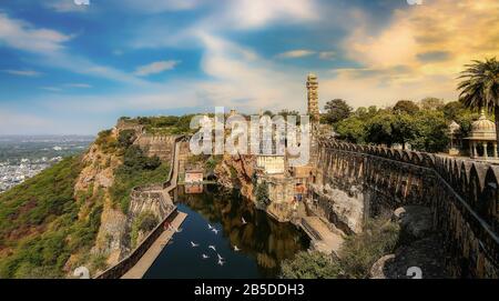 Das historische Fort in Chittorgarh Rajasthan gehört zum UNESCO-Weltkulturerbe und zu den größten Forts Indiens Stockfoto