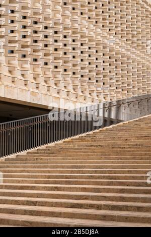 Das Parlament (maltesisch: Dar il-Parlament) von Malta zeitgenössische abstrakte Architektur in der Hauptstadt Valletta Stockfoto