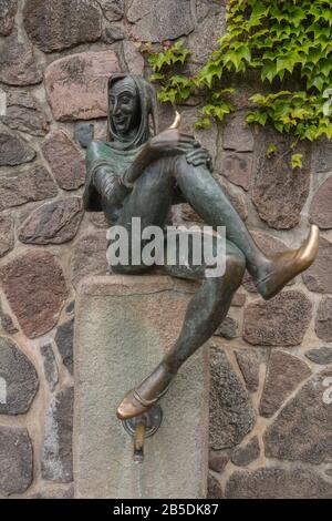 Denkmal von Till Eulenspiegel, einem historischen Jester, Mölln, Kreis Lauenburg, Schleswig-Holstein, Norddeutschland, Mitteleuropa Stockfoto