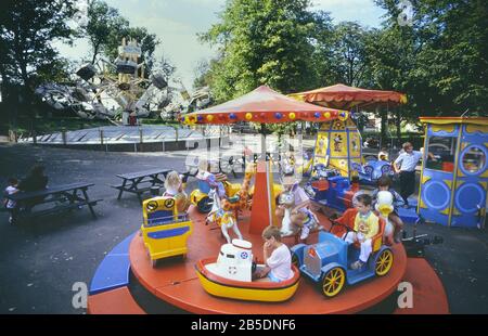 Kiddie reitet, Dreamland Margate. Kent. England, Großbritannien. Ca. 1980er Jahre Stockfoto