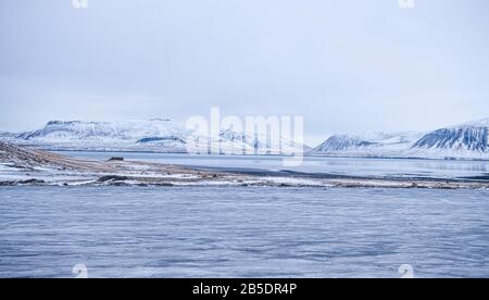 Island atemberaubende Orte, Island Reiseziel schönes island, Reykjavik Island im Winter mit Schnee Stockfoto