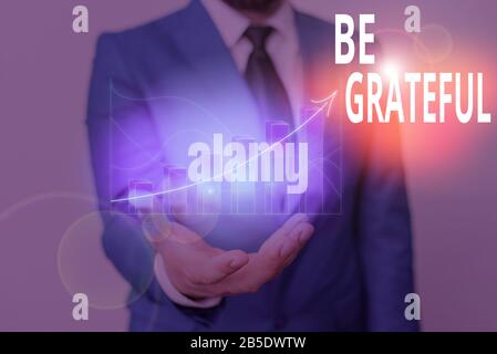 Konzeptionelle Hand schreiben, dankbar sein. Begriff Sinne Gefühl oder eine Anerkennung für etwas empfangen Stockfoto