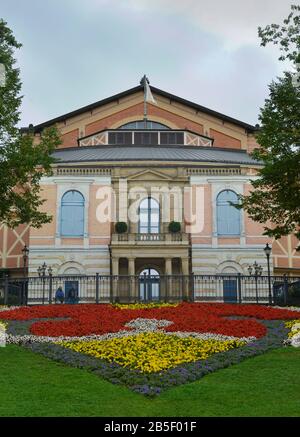 Richard-Wagner-Festspielhaus, Festspielhuegel, Bayreuth, Bayern, Deutschland Stockfoto