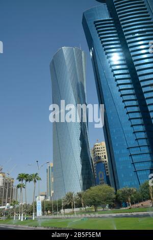 Hochhaeuser, Al Corniche Street, Doha, Katar Stockfoto