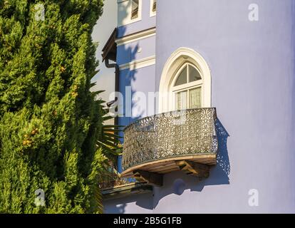 Charakteristisches Gebäude mit erstaunlichen Details im historischen Zentrum der Stadt bolzano in Südtirol. Trentino Alto Adige, Norditalien, Europa Stockfoto