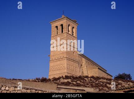 TORRE MUDEJAR DE LA IGLESIA DE SAN PEDRO AD VINCULA DE TORRALBA DE ARAGON - SIGLO XVI ORT: IGLESIA DE SAN PEDRO AD VINCULA. HUESCA. SPANIEN. Stockfoto