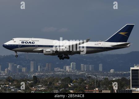 BRITISH AIRWAYS BOEING 747-400 G-BYGC IM BOAC RETRO LIVERY. Stockfoto