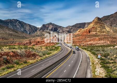 I-15 Interstate Freeway in Virgin River Gorge, Arizona Strip District, Arizona, USA Stockfoto