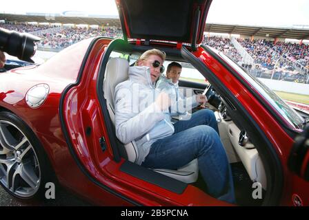 Nürnberg, Deutschland. August 2009. Nürnberg, Deutschland - August 2009: Motorsport/DTM: Deutsche Touring Cars Championship mit Tennislegende Boris Becker weltweite Nutzung Credit: Dpa / Alamy Live News Stockfoto