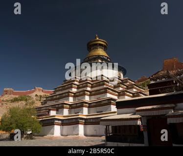 Die riesige Stupa, bekannt als Kumbum, Pelkor Chode Kloster, Gyantse, Tibet Stockfoto