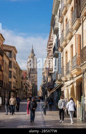 Salamanca, Spanien; April/21/2019; Altstadt von Salamanca - UNESCO-Weltkulturerbe. Stockfoto