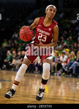 März 2020 Las Vegas, NV, USA Stanford Cardinal Guard Kiana Williams (23) fährt während der NCAA Pac 12 Women's Basketball Tournament Championship zwischen Oregon Ducks und dem Stanford Cardinal 56-89 verloren im Mandalay Bay Event Center Las Vegas, NV zum Korb. Thurman James/CSM Stockfoto