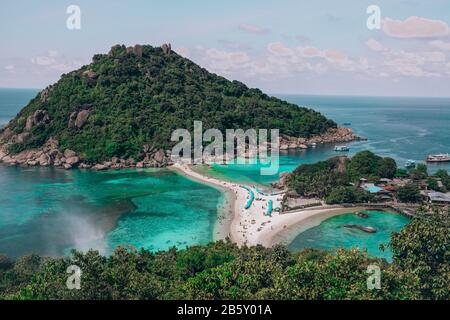 Koh Nang Yuan ist ein malerischer Aussichtspunkt für die Meereslandschaft in Thailand Stockfoto