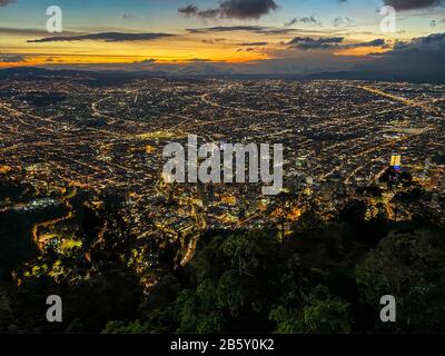 Blick auf Montserrate in Bogota, Kolumbien Stockfoto