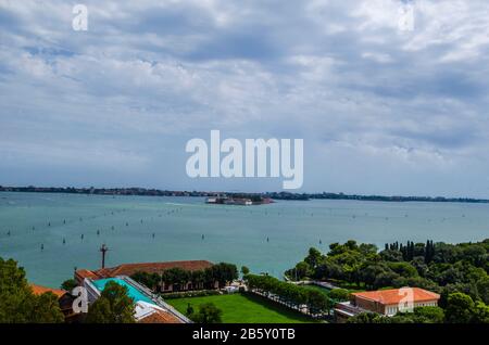 Panoramablick vom Kirchturm San Giorgio - Insel San Giorgio Maggiore Venedig, Venetien, Italien Stockfoto