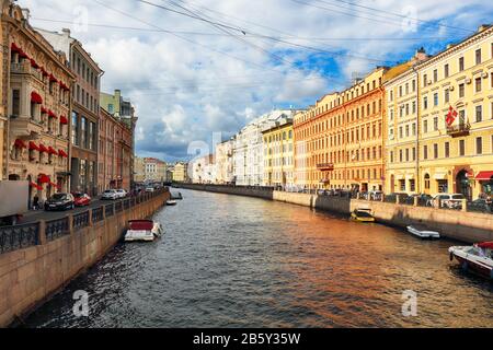 Ufer der Fluss Moyka in St. Petersburg, Russland Stockfoto