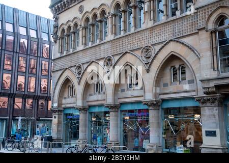 Urban Outfitters an der alten Glasgower Börse in Nelson Mandela Place in Buchanan St, Glasgow, Schottland Stockfoto