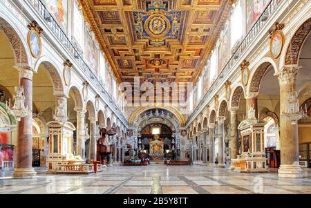 ROM, MÄRZ - 21: Innenraum der Kirche Santa Maria Aracoelis. März 2014 in Rom, Italien statt Stockfoto