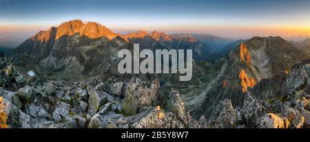 Berg Sonnenuntergang Panorama von Peak-Slowakei Tatra Stockfoto