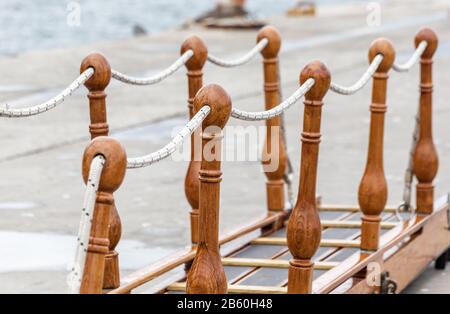 Vintage dekorative Leiterbahn, das historische Segelschiff. Stockfoto