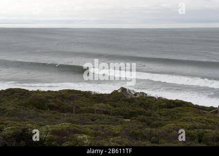 Surfen Im Winkipop, Torquay, Victoria, Australien Stockfoto