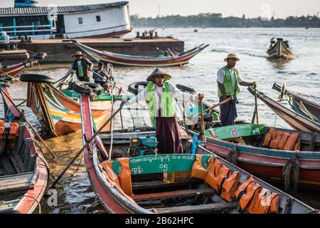 Bagayar Pier, Port, Yangon, Myanmar, Asien. Stockfoto