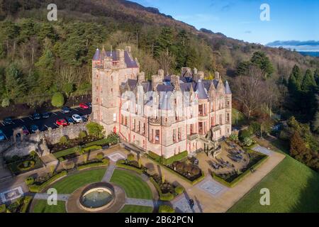 Schloss Belfast. Jahrhundert erbaut. Touristenattraktion an den hängen des Cavehill Country Park in Belfast, Nordirland. Luftansicht Stockfoto