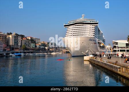 Taufe des Kreuzfahrtschiffs costa smeralda Paten Penelope Cruz 23. Februar 2020 Savona Italien Stockfoto