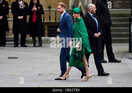 London, Großbritannien. März 2020. Der Herzog und die Herzogin von Sussex kommen in der Westminster Abbey an, um am Commonwealth Day an dem jährlichen Gottesdienst teilzunehmen. Kredit: Stephen Chung / Alamy Live News Stockfoto